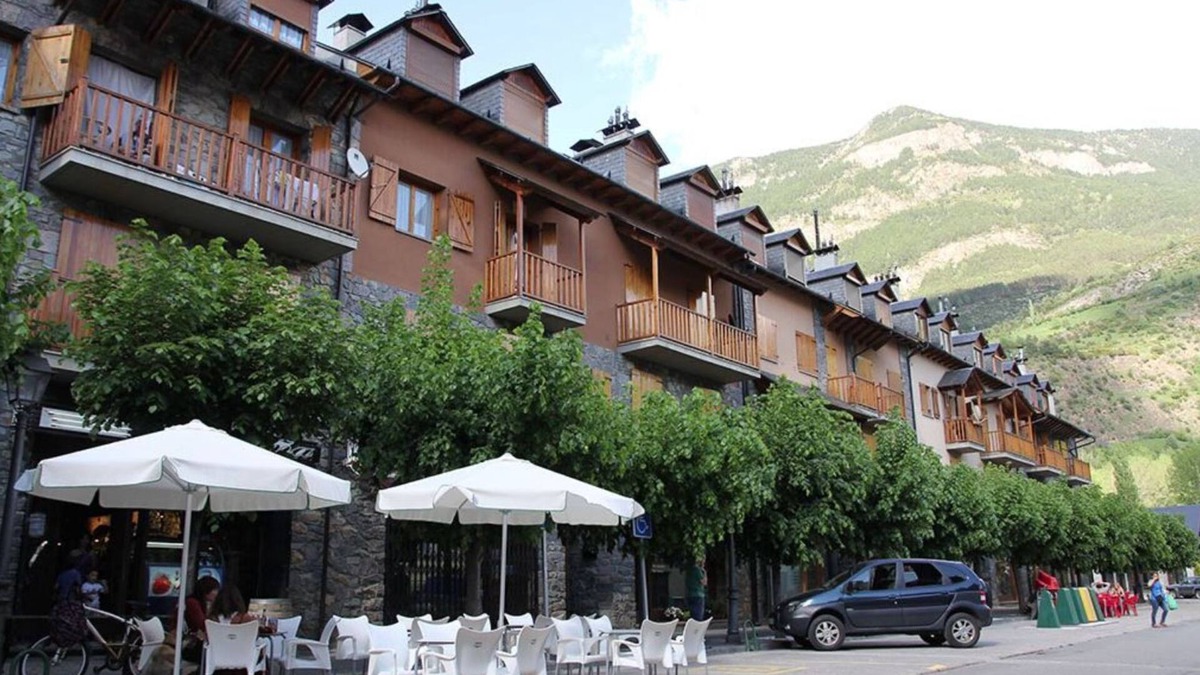 Benasque Apartment | Ribagorza, apartment located in the town of Benasque