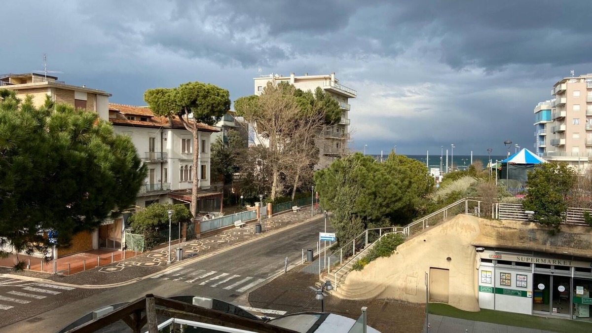 Alba House | RICCIONE CENTRO: 100 meters from the beaches with sea view.