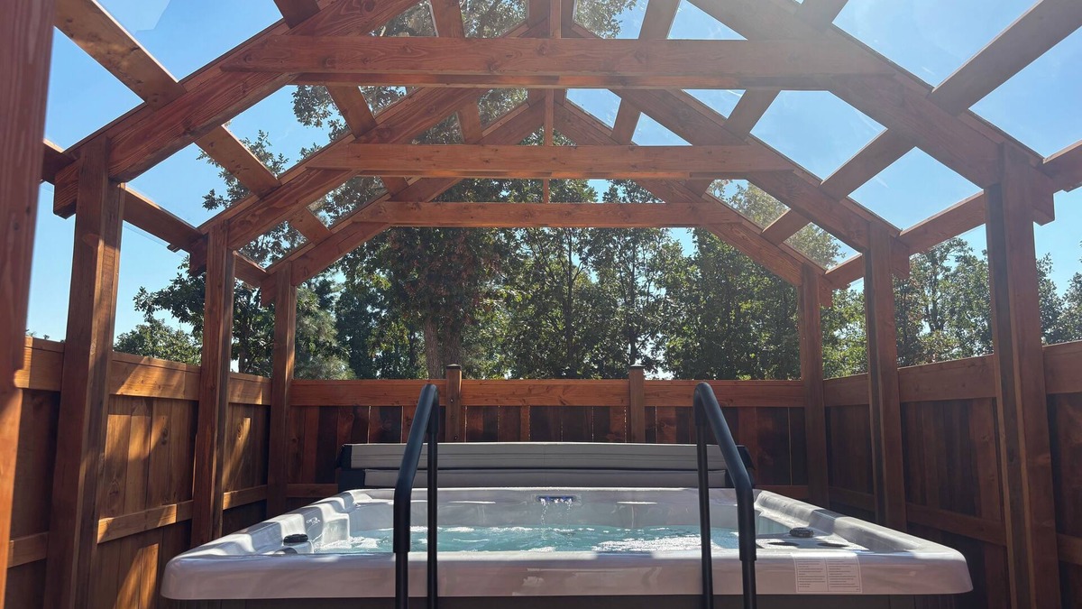 Goldendale House | Ridgeline Retreat