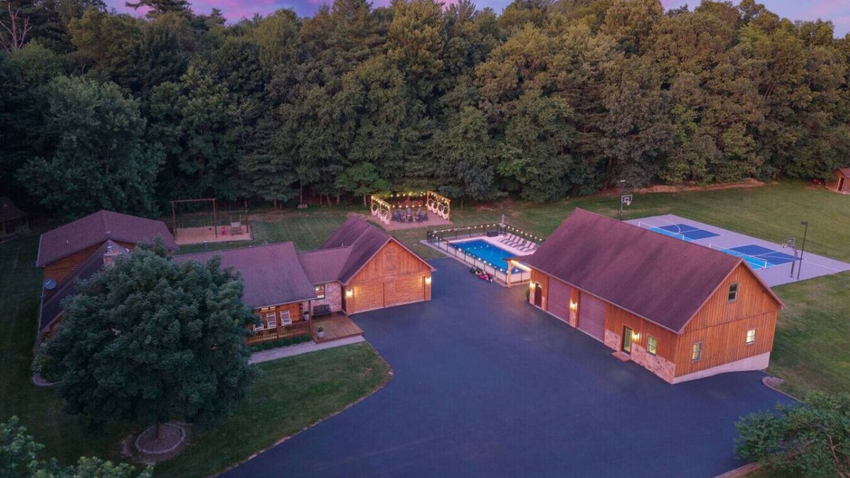 Elliottsburg Cabin | Ridgetop Cabin