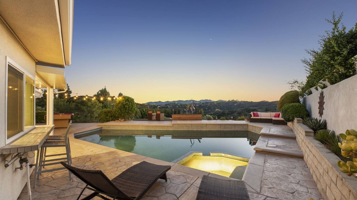 Topanga House | Ridgeview Retreat in Topanga Canyon - Pool, Spa, Sauna
