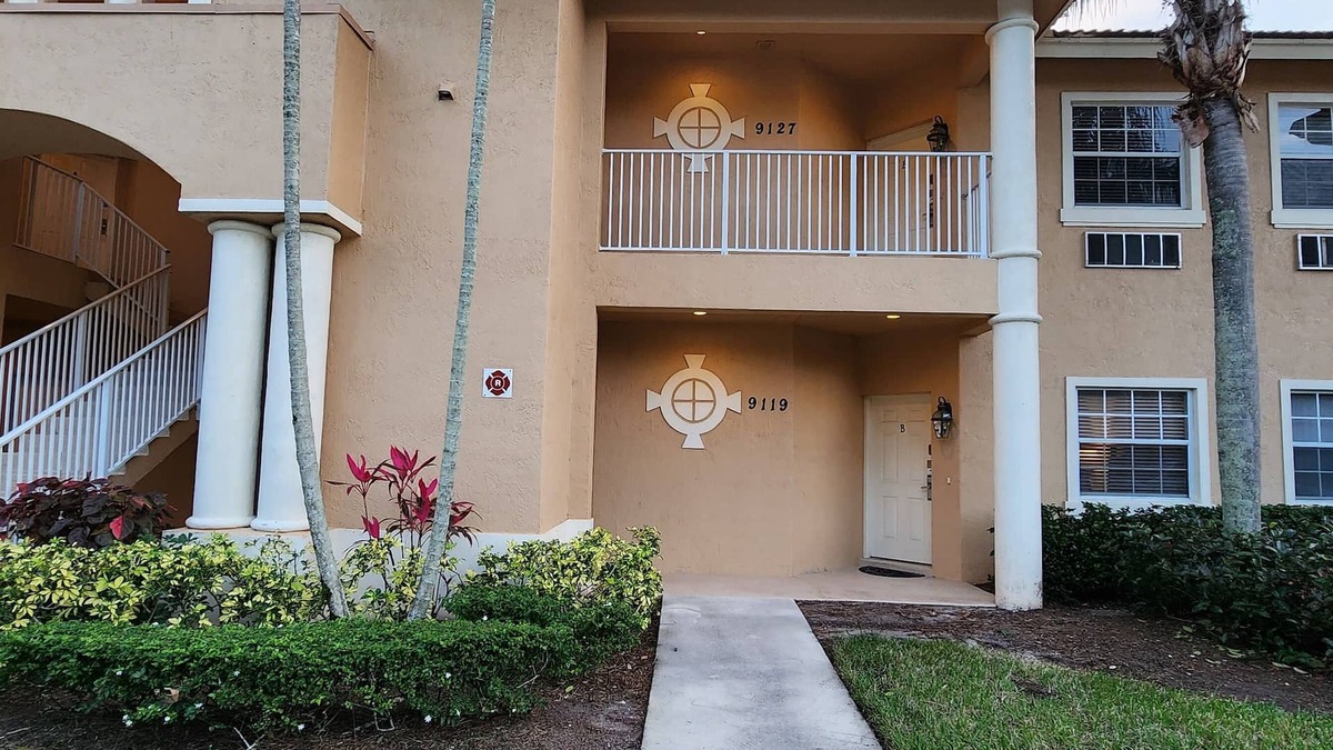 Port Saint Lucie Villa | Right Direction Rentals 1 Bedroom Villa 9119