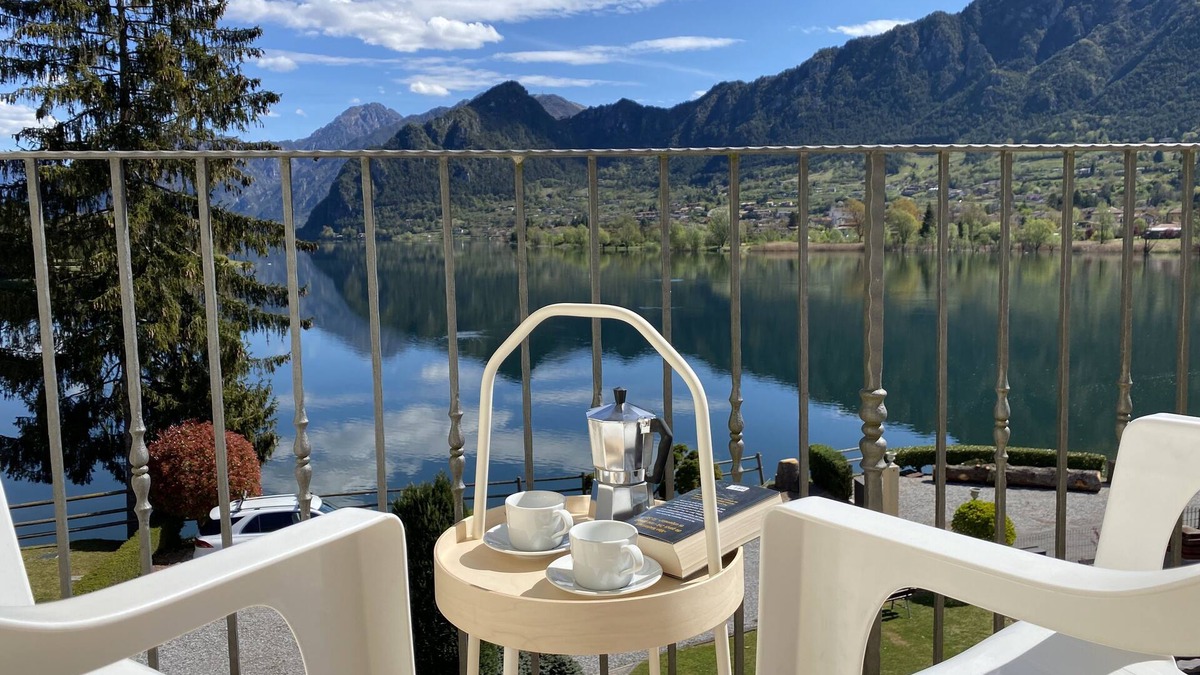 Idro Apartment | Right on the lake, view of the lake and mountains, 200m to store