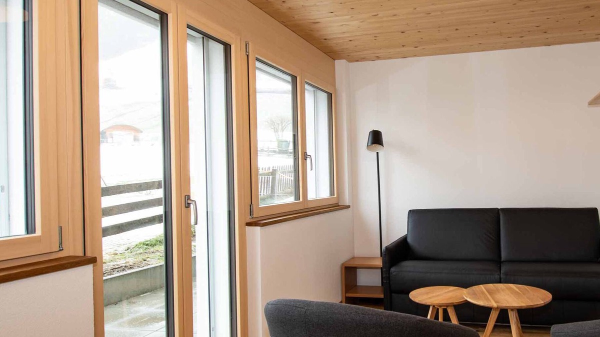 Adelboden Apartment | right on the ski hill, a cozy 2 bedroom with living room apartment fits 6 people