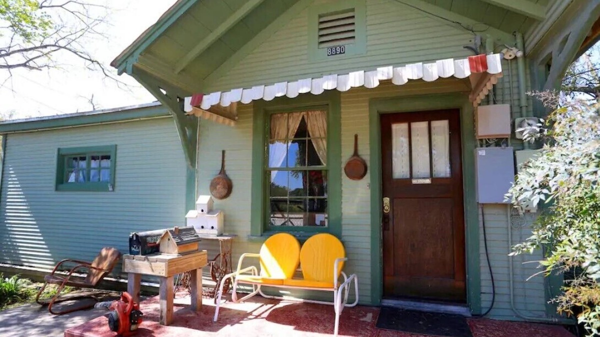 New Braunfels Cottage | Riley's Creekside Cottage