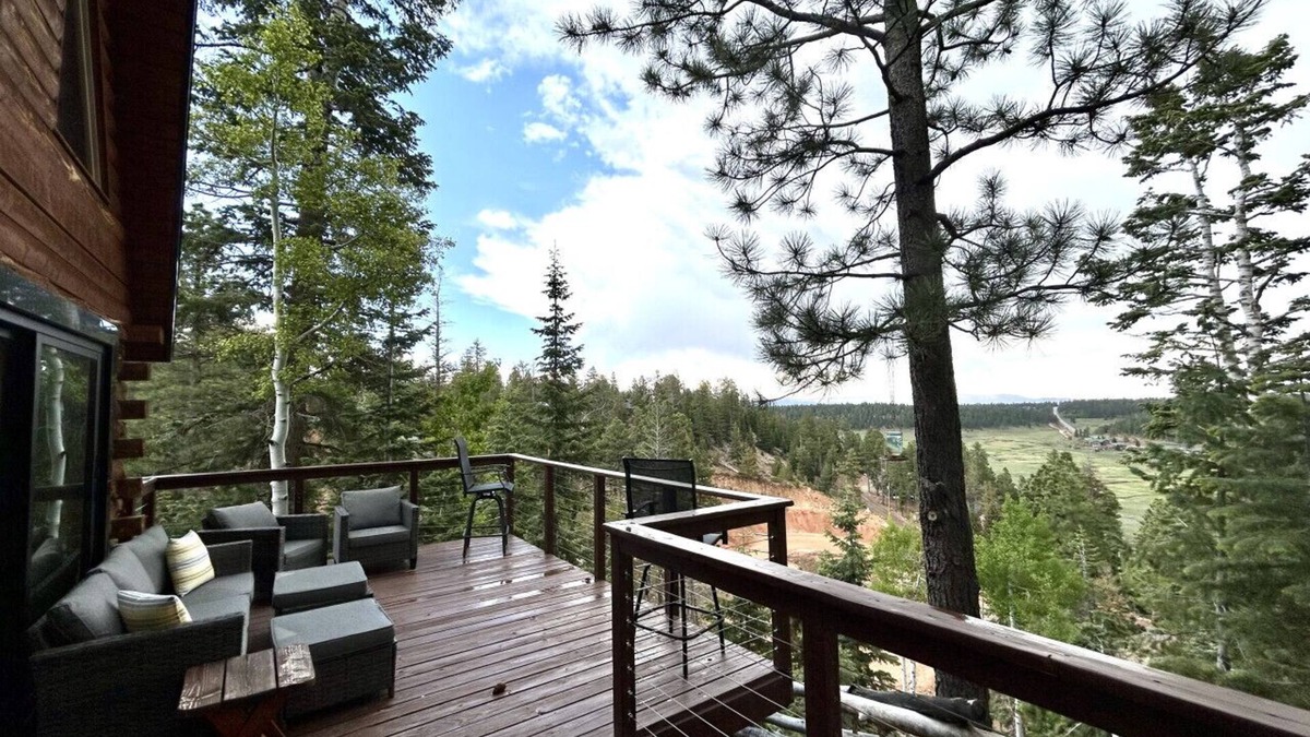 Meadow View Heights Cabin | Rim Overlook Cabin Retreat!