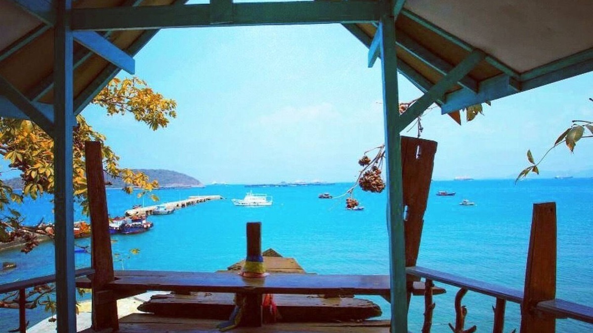Ko Sichang Hotel | Rimtalay Resort Koh Si Chang