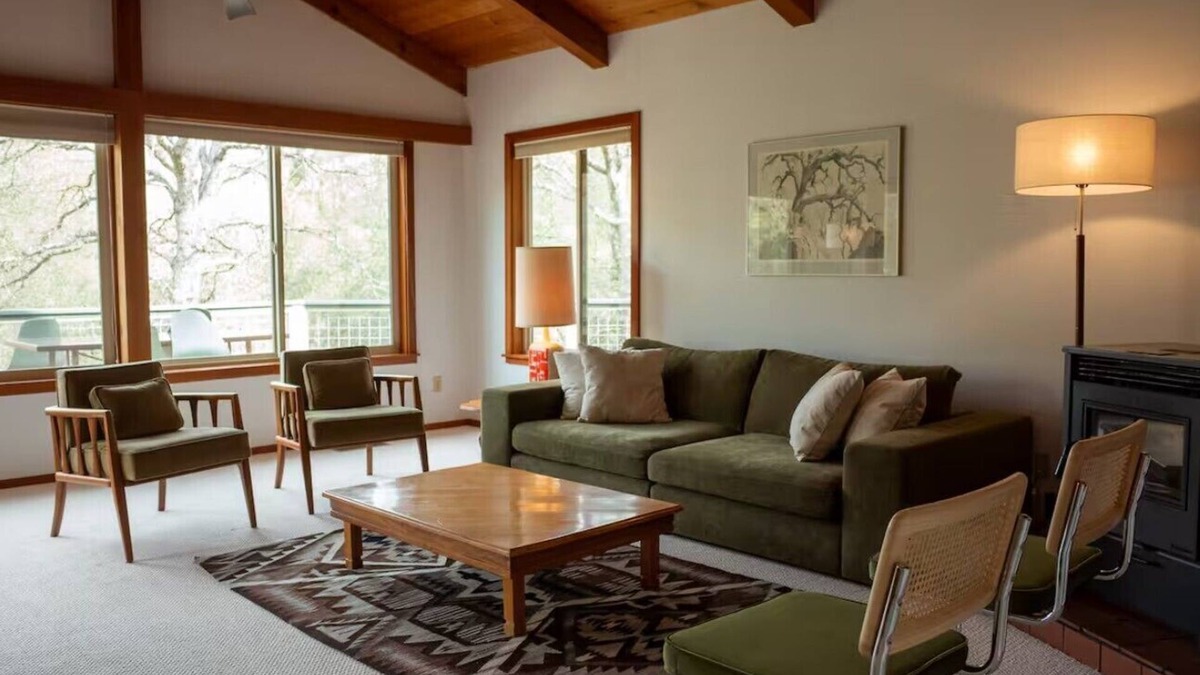 Mariposa House | Ringrose House . Creekside Canyon . Getaway