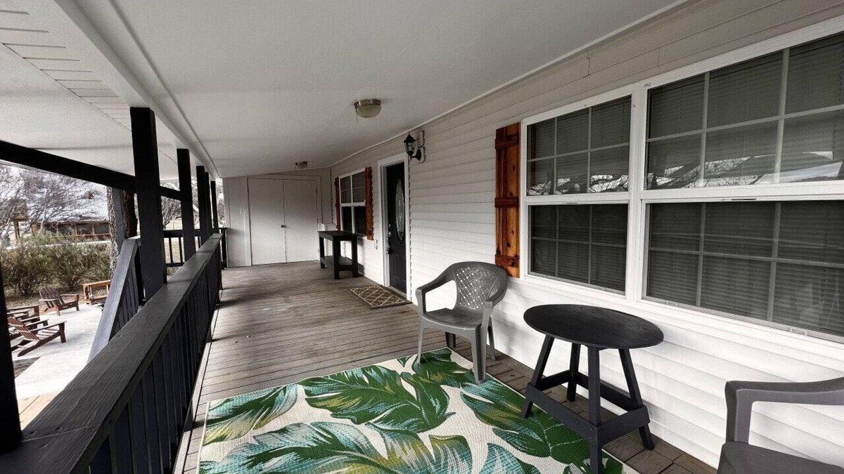 Uvalde House | Rio Escondido Dragon Fly