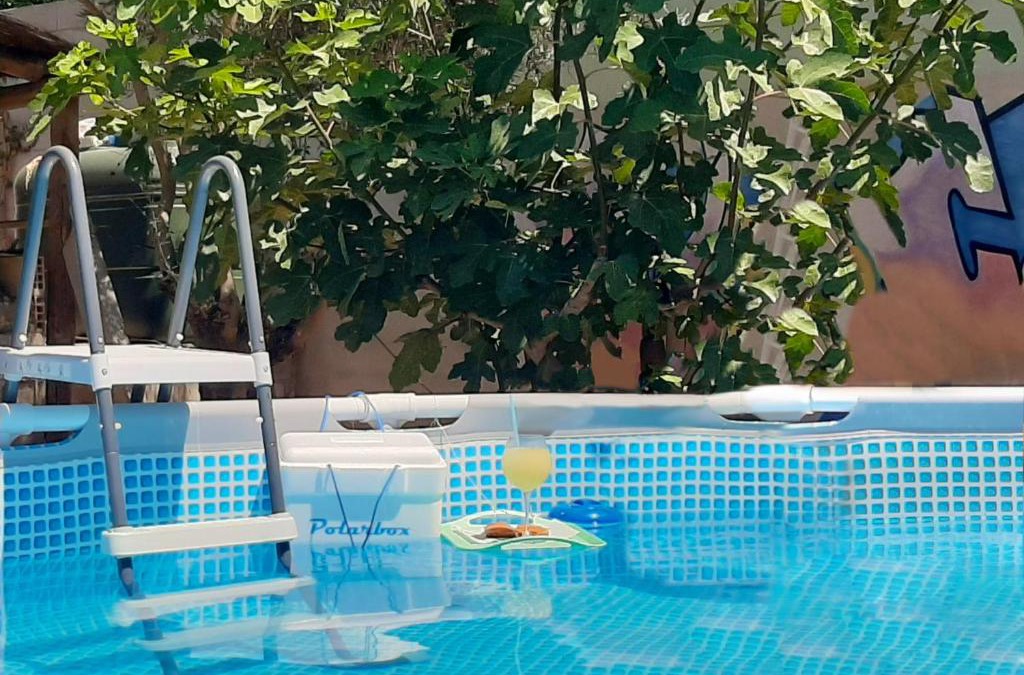 Requena Apartment | Rio Indio Rural Home with pool