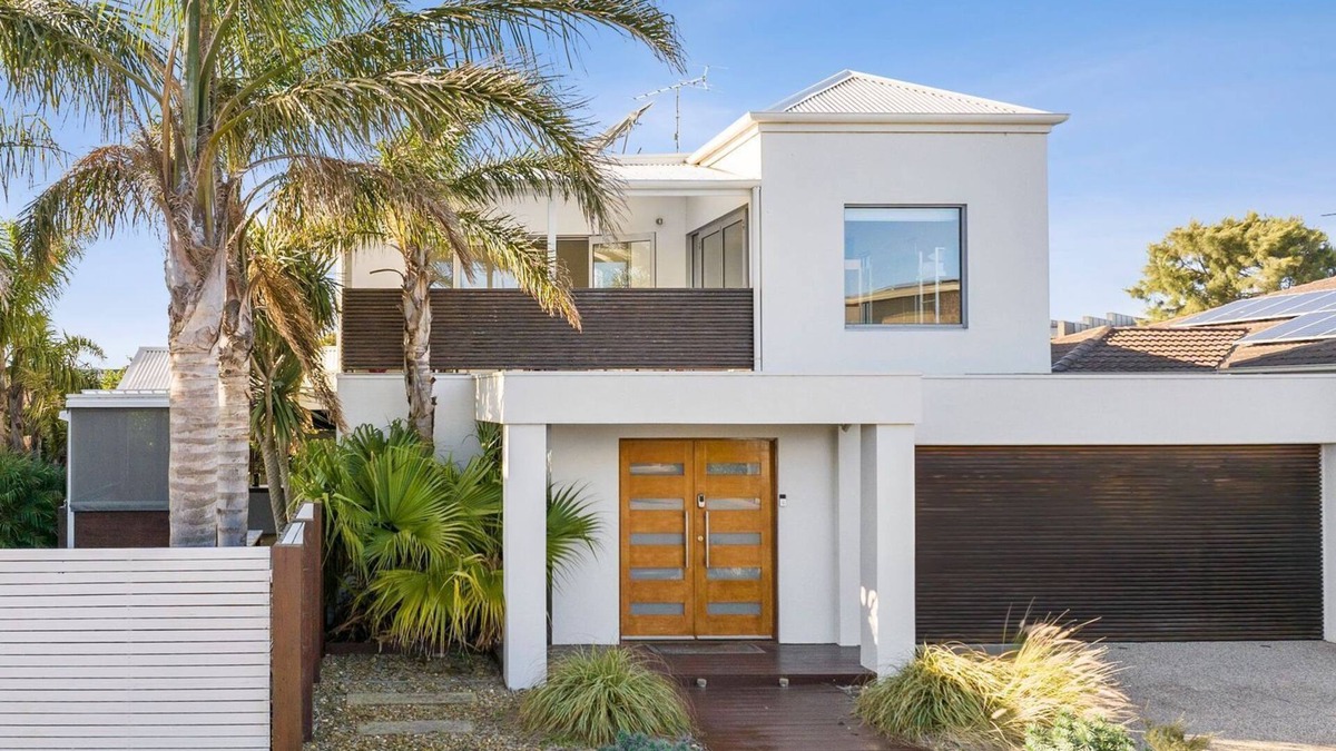 Torquay House | Rippleside Spa Premium 12