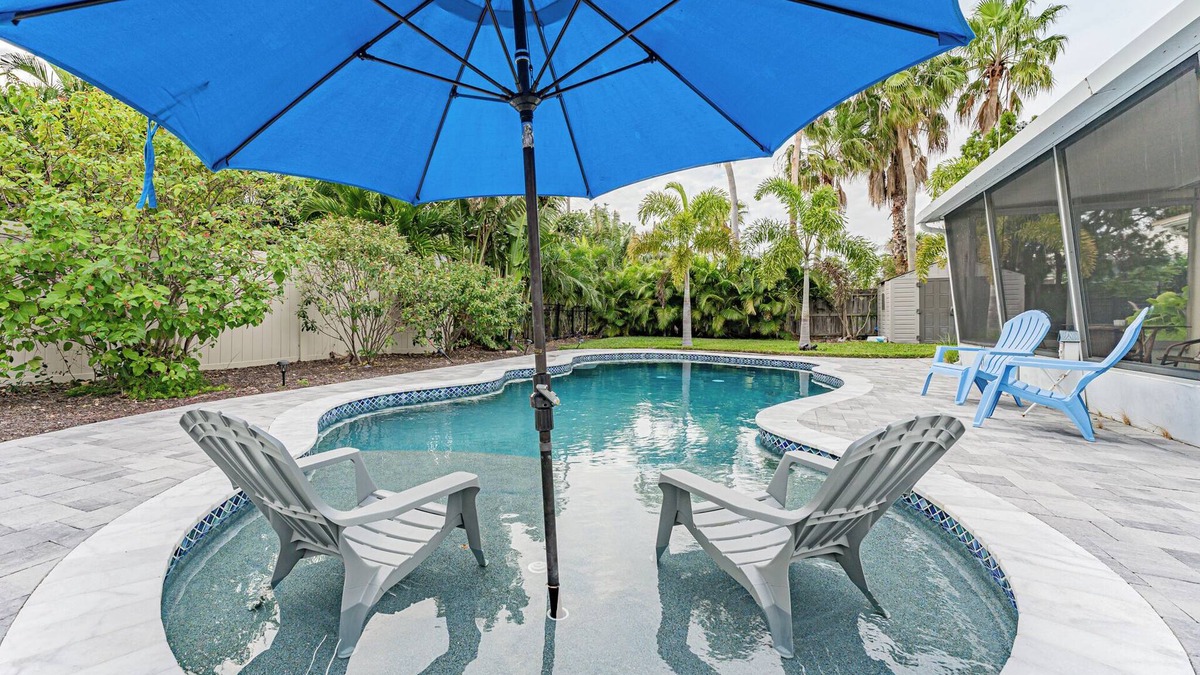 Belle Vista House | RIptides Resort St. Pete Beach Pool