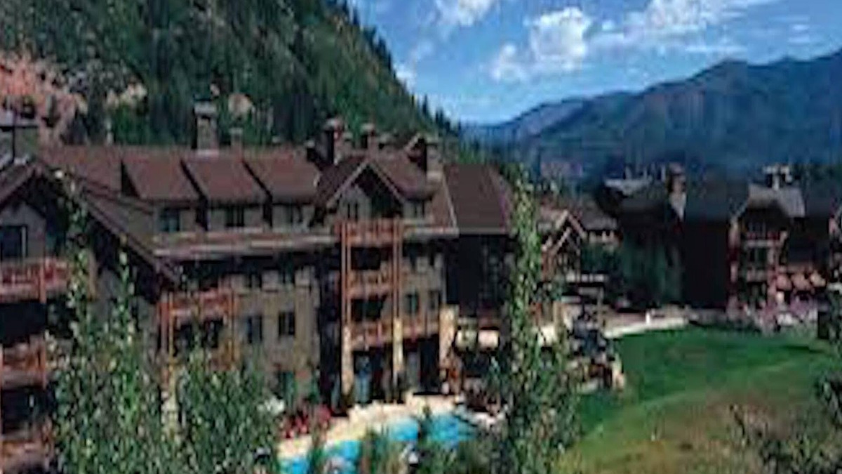 Aspen Condo | Ritz Carlton Aspen: [2bd/2.5ba]