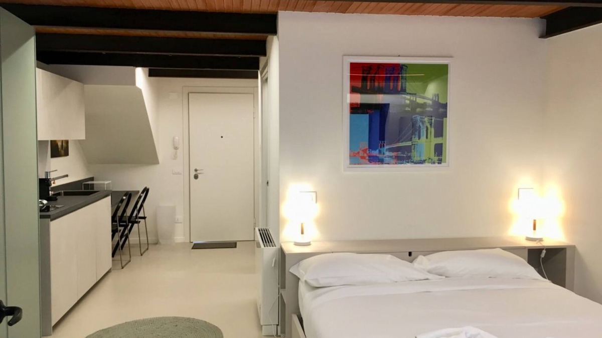 Citta Antica Apartment | Rivadige Suite 1- Verona Journeys Suite with private courtyard
