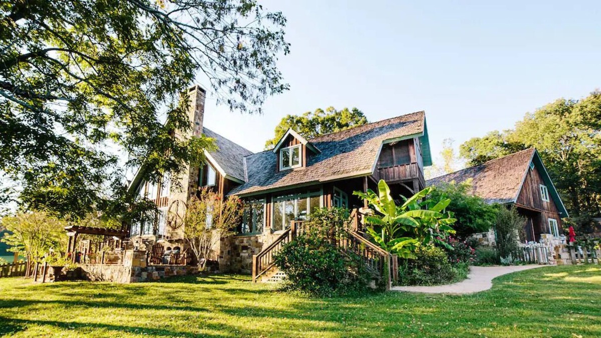 Trion House | Rivendell 4bdr w/ private lake on 52 acres to explore in North Georgia.