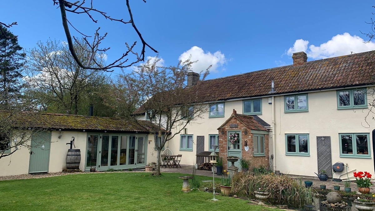 Burrowbridge Cottage | River and country views & woodburner at ‘The Nest’