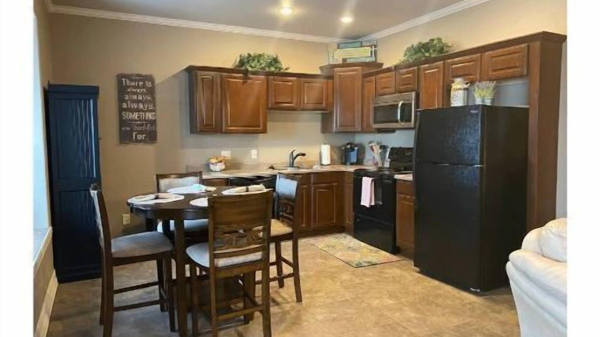 Alma House | River Chase Restful View