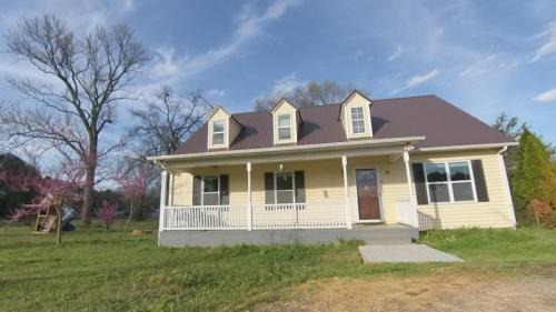 Saluda House | River Dream Lake Murray Getaway