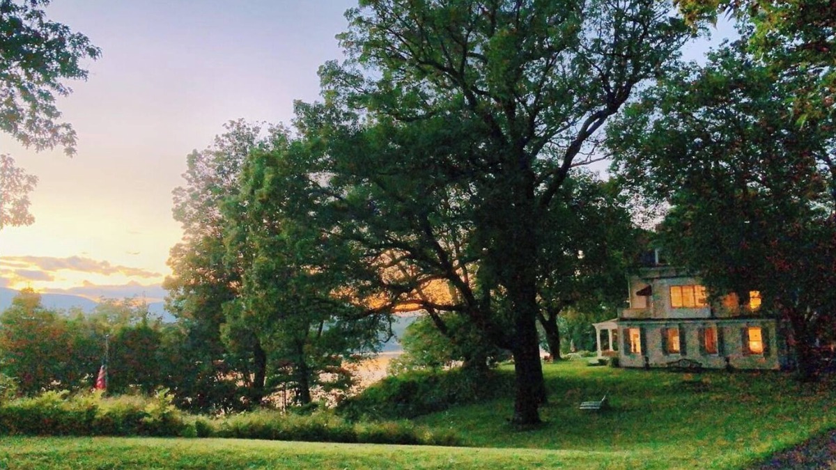 Germantown House | River Estate, Unique Retreat: 10 Bedrooms, Catskill Views, 70ac, Hudson Valley