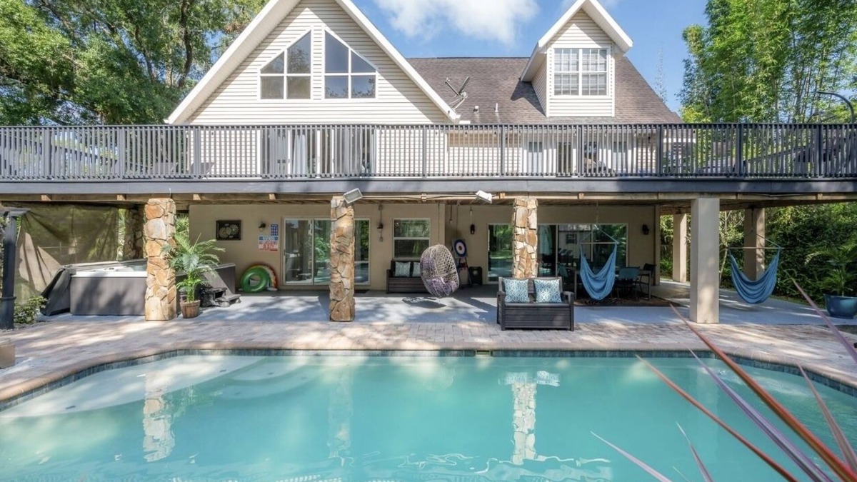 Temple Terrace House | ✨River Front✨Heated Pool Estate-Large Group,Busch Garden,USF, Sleeps 14