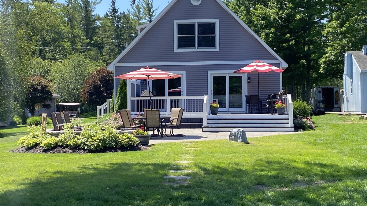Indian River House | River Front & Lake View - Don't miss this ideal year round getaway!
