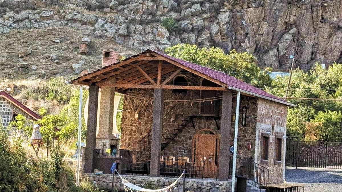 Aghavnadzor House | River Home Cottage