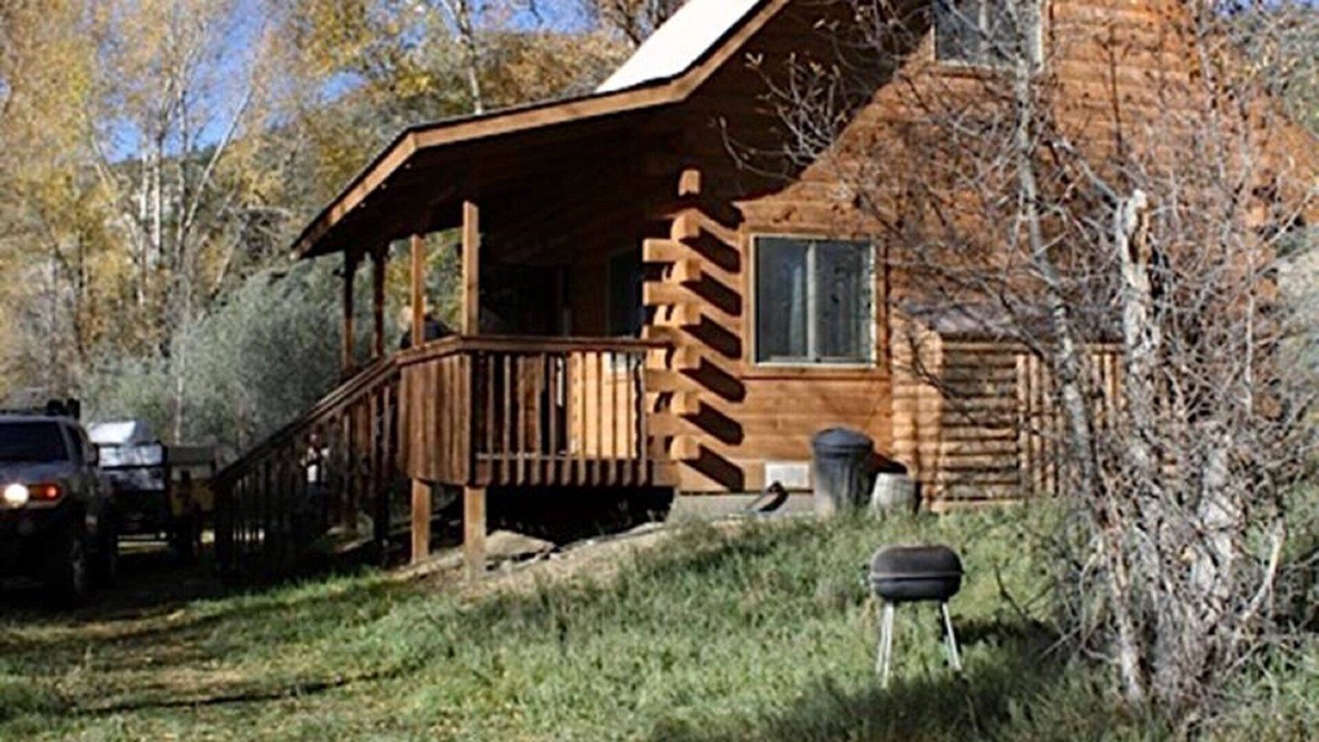 Pagosa Springs Cabin | River Home: secluded log cabin along San Juan River & MONTH-to-MONTH possible!