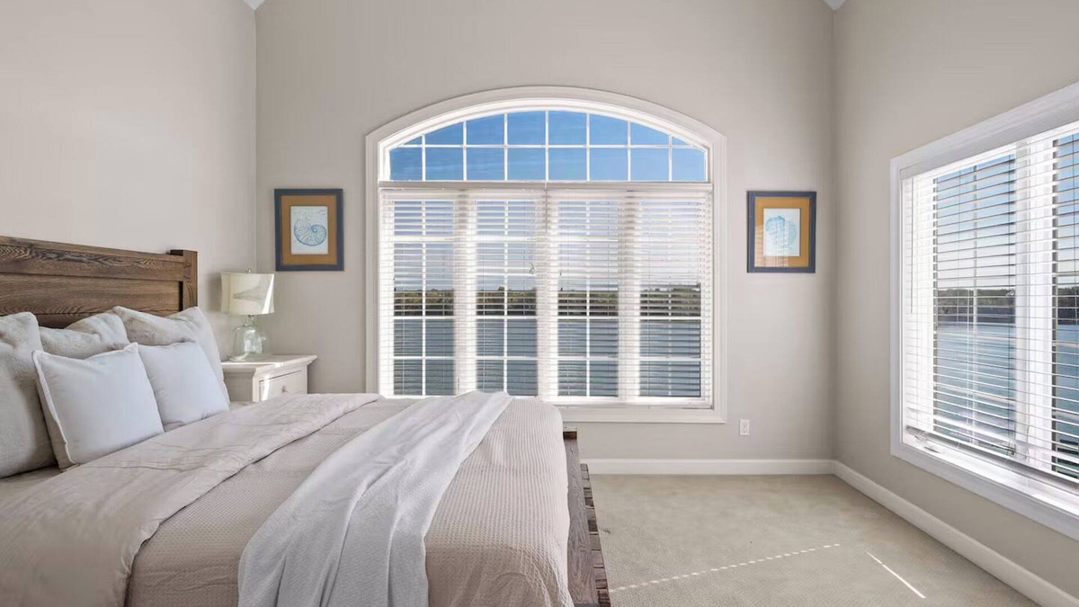 Jeffersonville House | River House - OmG Views Minutes to Bourbon Trail