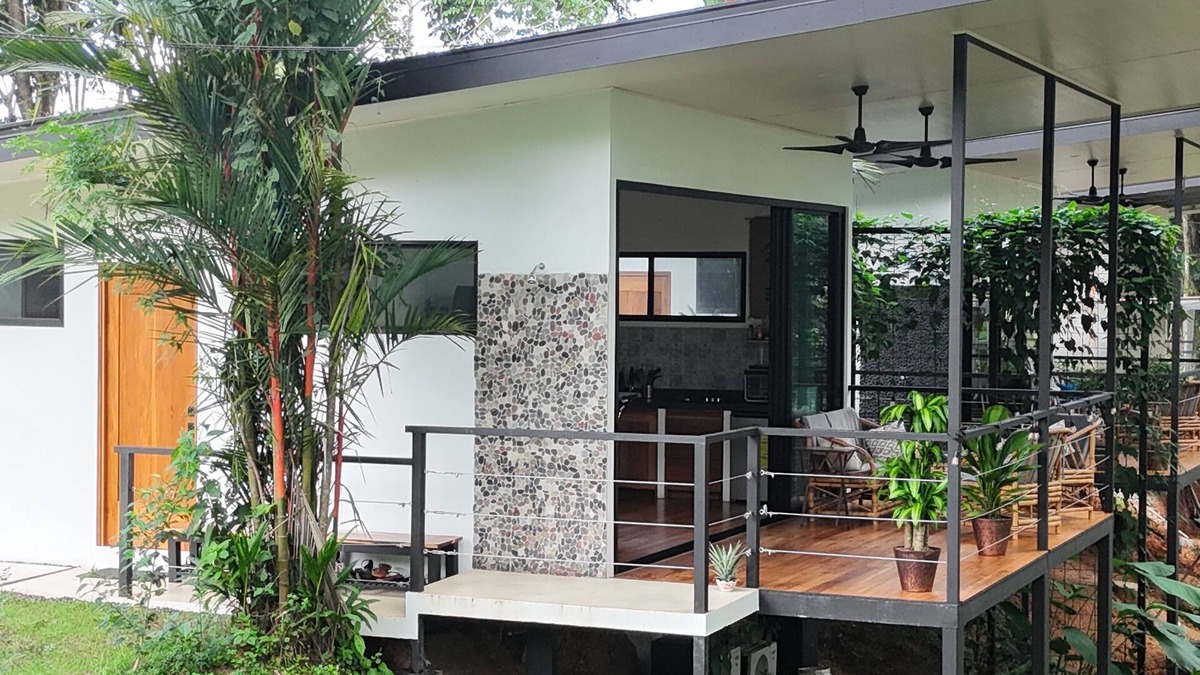 Uvita Cabin | 🌿 River Lodge — Your Jungle Hideaway in the Heart of Uvita. Walk everywhere!