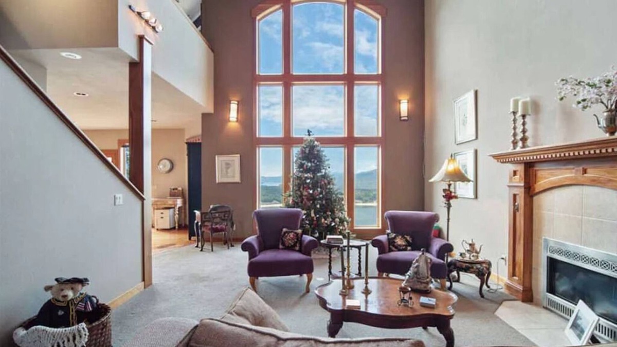 Kettle Falls House | River/Mountain View House Suite #1