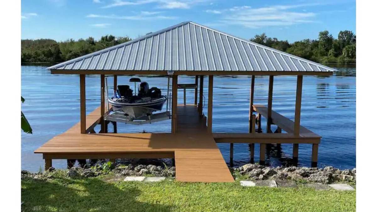 Okeechobee House | River Oaks