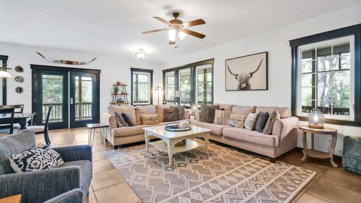 Myrtle Grove House | River Road Retreat - Heated Private Pool, Pond, Fi
