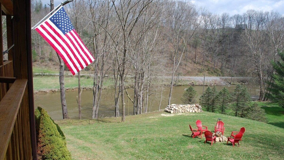 Crumpler House | River Rock Ridge - Crumpler, NC