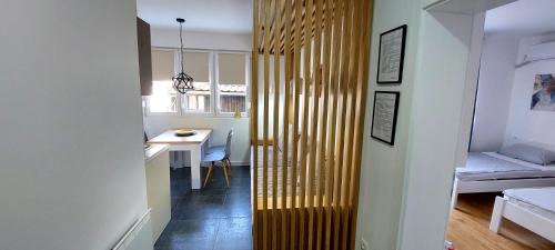 Donji Milanovac Apartment | RiVER