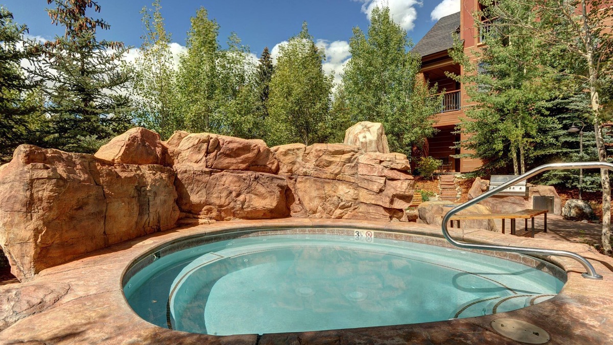 River Run Condo | River Run | Spacious 2BR Condo + Fireplace