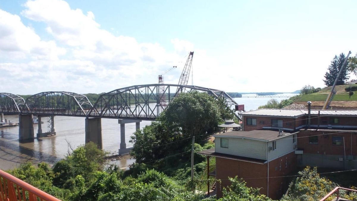 Louisiana Hotel | River's Edge Motel