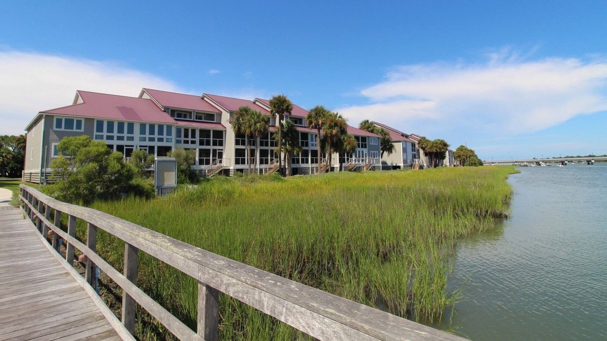 Folly Beach Condo | River's Roost ~ River views, pool access, tennis courts
