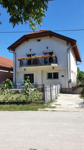 Mali Radic Apartment | River Una apartment In Awesome Wonder - terrace with riverview