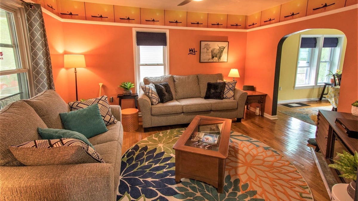 Franklin House | River Valley Retreat, paddlers & peddlers paradise on the Allegheny river
