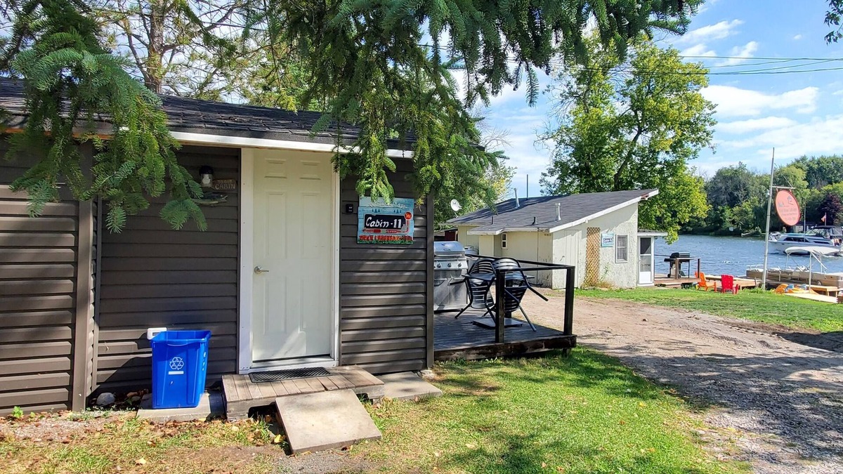 Hastings Cottage | River View 2 Bedroom Cottage 11