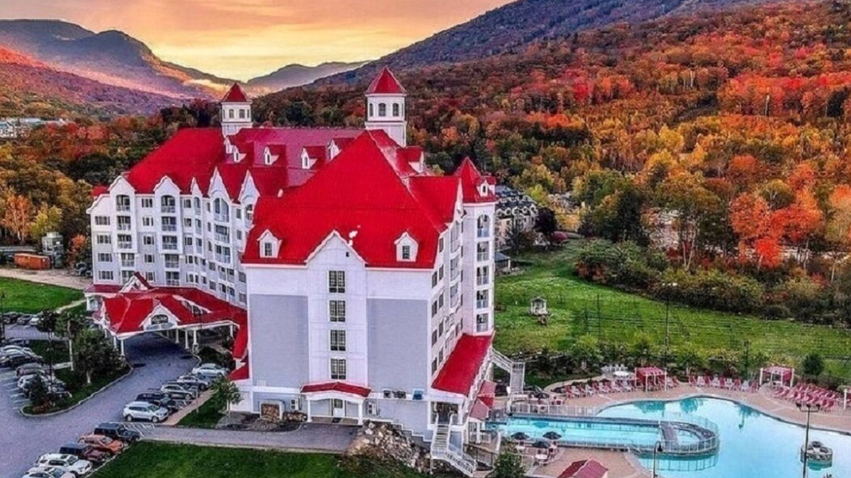 Lincoln Resort | River Walk Resort at Loon w/balcony & mount/river view, VIP floor, studio