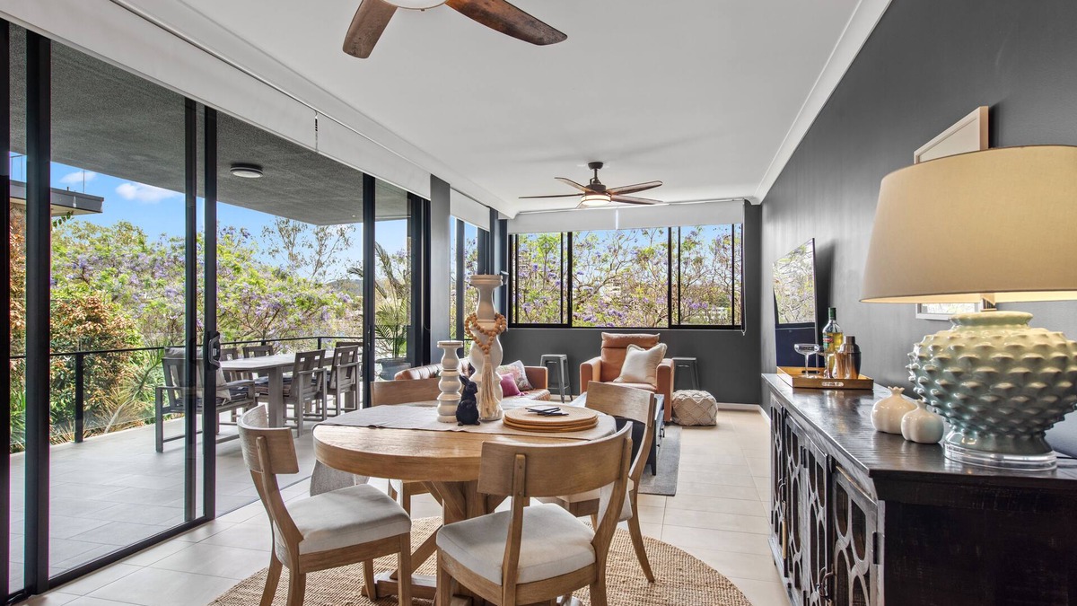 Toowong Apartment | Riverfront Elegance! ~ 2Bed/2Bath/1Car ~ West End