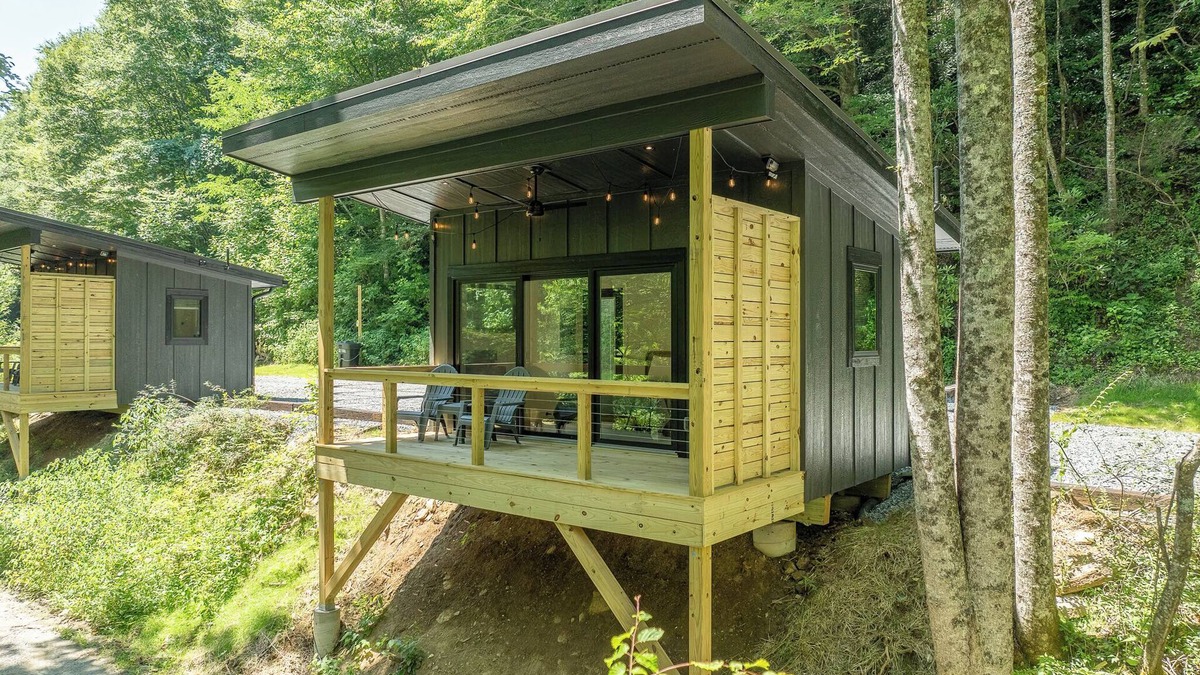 Rosman Cabin | Riverfront Fishing Cabin with HOT TUB