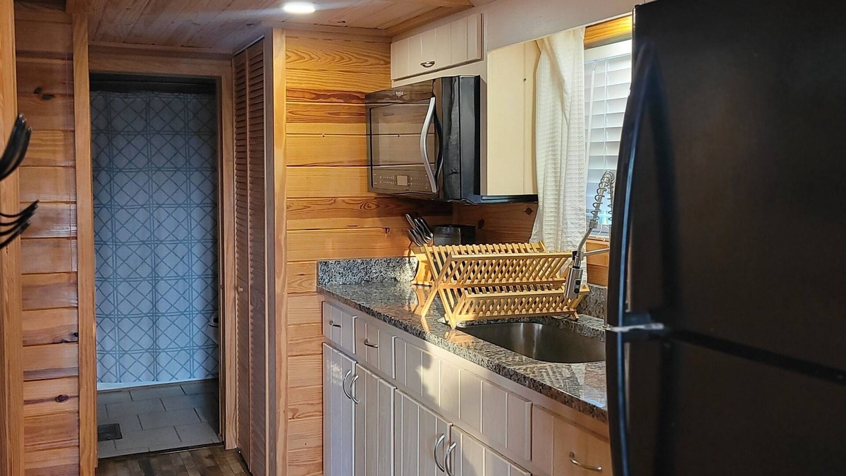 Brunswick Cabin | Riverfront Getaway