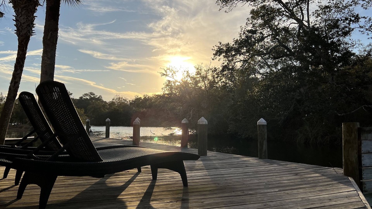 Foley House | Riverfront home by beach & sportsplexes - 2bed 1.5bath —Snowbirds welcome!