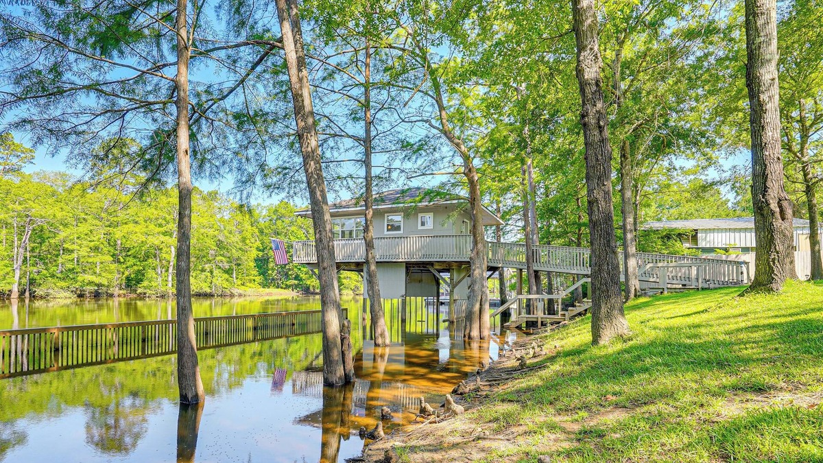 Jefferson House | Riverfront Home w/Boat Launch in Jefferson