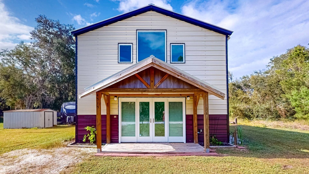 Highland House | Riverfront home with internet, washer and dryer, and perfect for kayaking