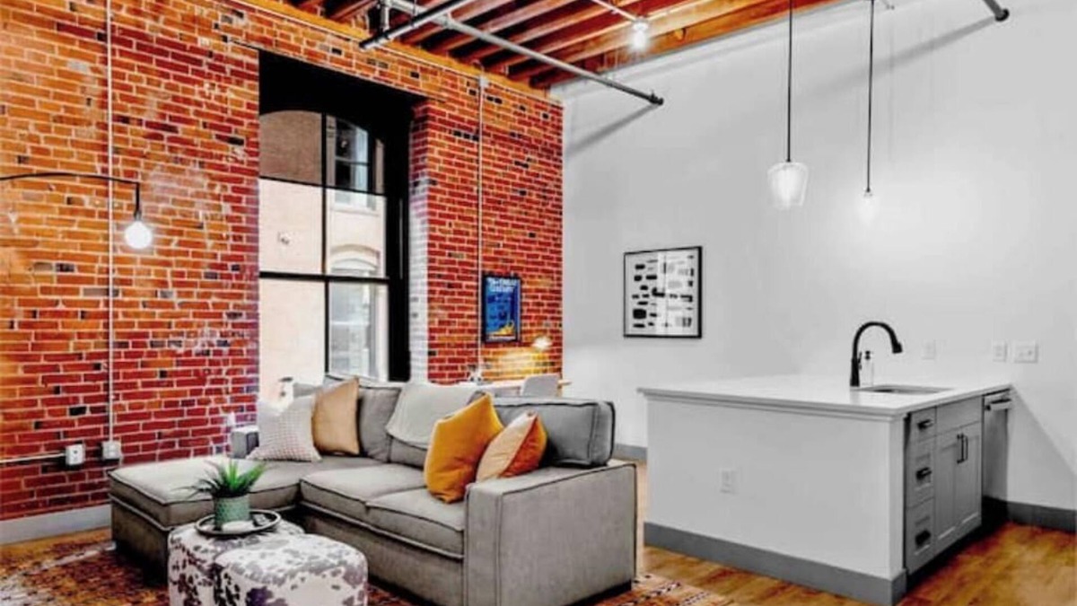 Downtown St. Louis Apartment | Riverfront Loft-Steps from Arch, Stadium & Convention Center
