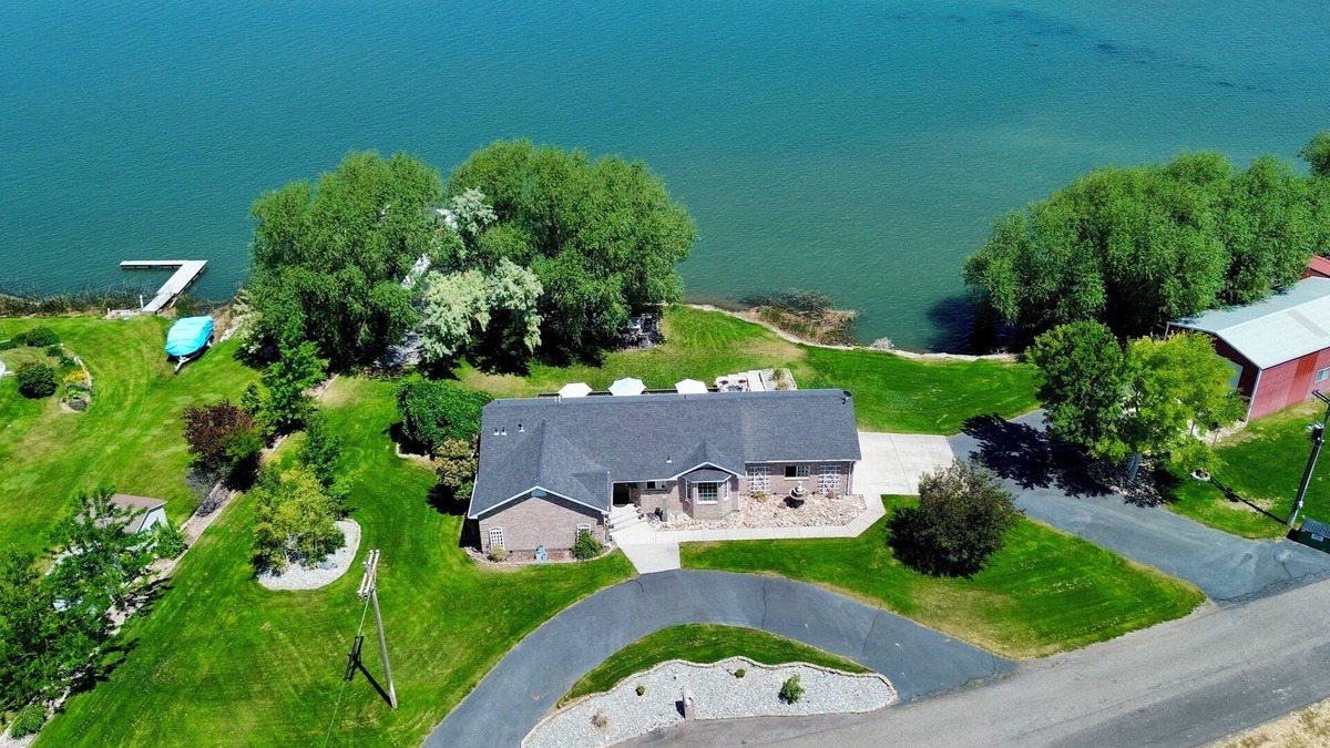 Burley House | Riverfront Retreat in Burley, ID – Walkout Basement, Dock & Peaceful Views