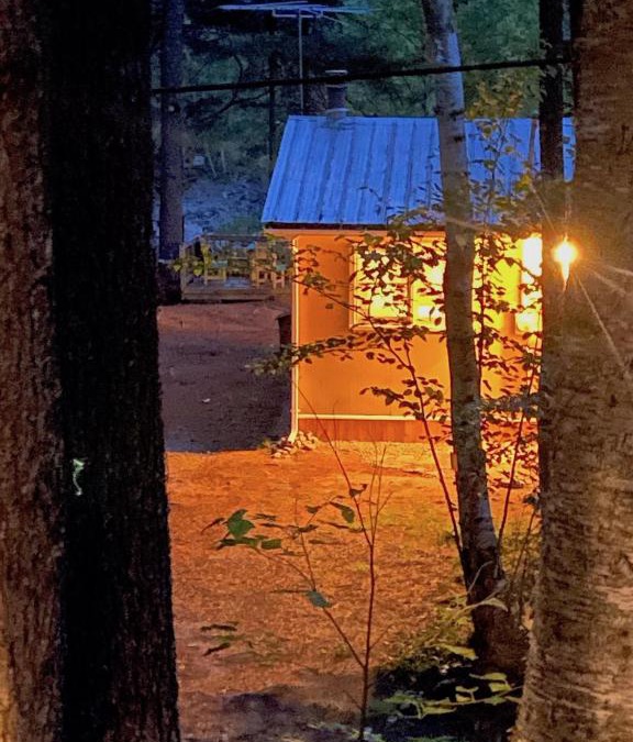 Durham Bridge House | Riverfront Rustic Cottage